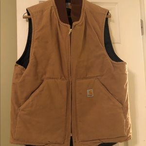 Men’s medium carhartt vest